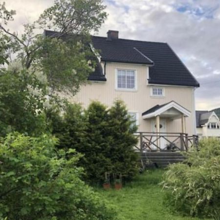 Апартаменты Lys Og Sentral Leilighet Med Terrasse Og Hage Лиллехамер Экстерьер фото