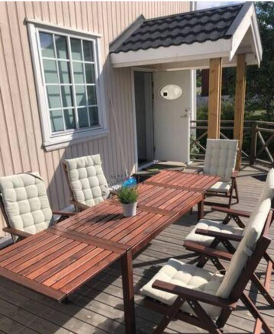 Апартаменты Lys Og Sentral Leilighet Med Terrasse Og Hage Лиллехамер Экстерьер фото